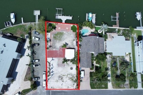 Land in Treasure Island, Florida № 1810982 - photo 2
