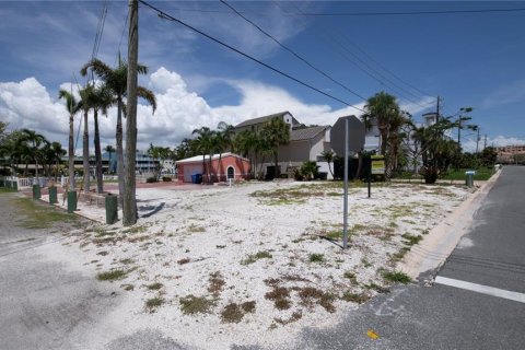 Land in Treasure Island, Florida № 1810982 - photo 5