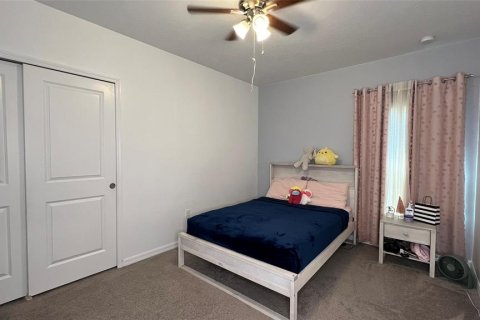 House in Davenport, Florida 4 bedrooms, 196.21 sq.m. № 2093541 - photo 8