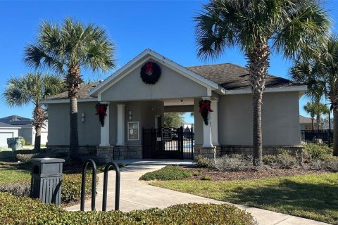 House in Davenport, Florida 4 bedrooms, 196.21 sq.m. № 2093541 - photo 21