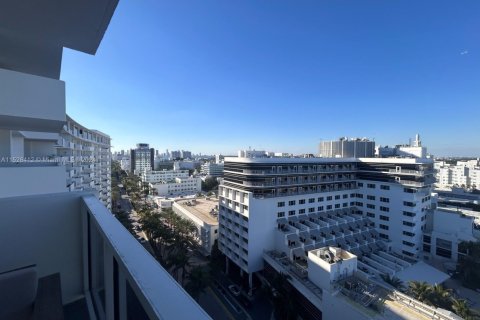Condominio en alquiler en Miami Beach, Florida, 1 dormitorio, 78.5 m2 № 2016135 - foto 16
