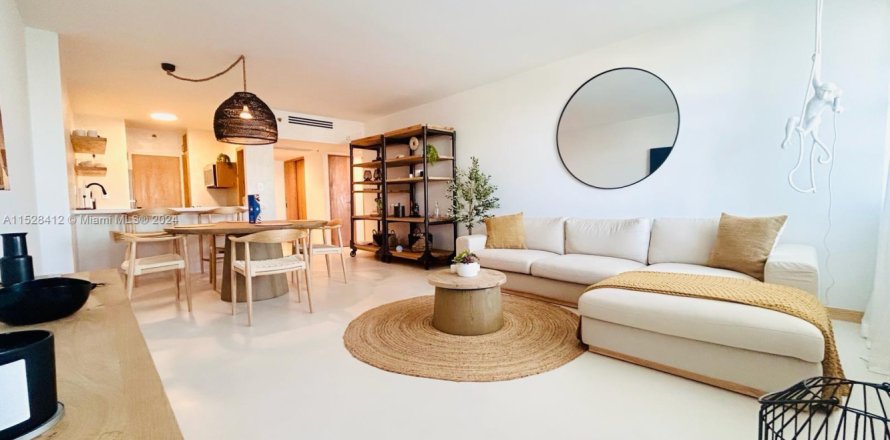 Condominio en Miami Beach, Florida, 1 dormitorio  № 2016135