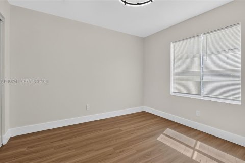 Villa ou maison à vendre à Miramar, Floride: 3 chambres, 155.33 m2 № 2414687 - photo 25
