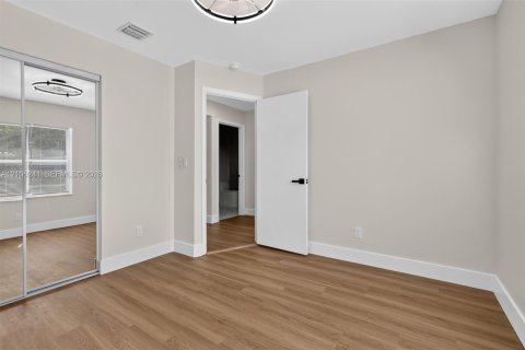 Villa ou maison à vendre à Miramar, Floride: 3 chambres, 155.33 m2 № 2414687 - photo 24