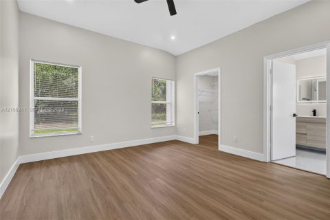 Villa ou maison à vendre à Miramar, Floride: 3 chambres, 155.33 m2 № 2414687 - photo 16