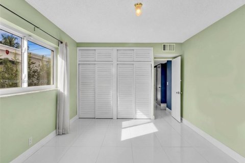 Купить кондоминиум в Холливуд, Флорида 2 спальни, 130.06м2, № 2024694 - фото 27