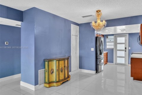 Купить кондоминиум в Холливуд, Флорида 2 спальни, 130.06м2, № 2024694 - фото 3