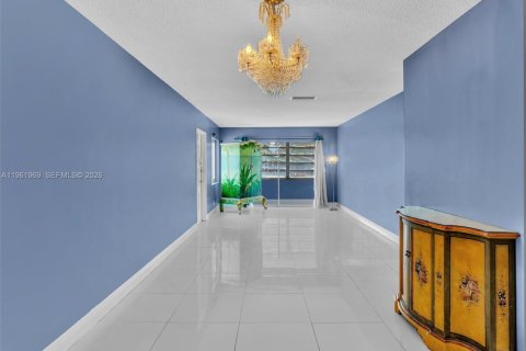 Купить кондоминиум в Холливуд, Флорида 2 спальни, 130.06м2, № 2024694 - фото 11