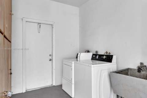 Купить кондоминиум в Холливуд, Флорида 2 спальни, 130.06м2, № 2024694 - фото 16