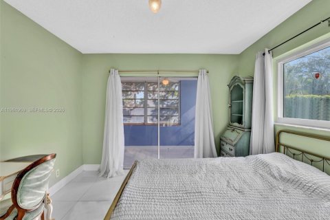 Купить кондоминиум в Холливуд, Флорида 2 спальни, 130.06м2, № 2024694 - фото 24