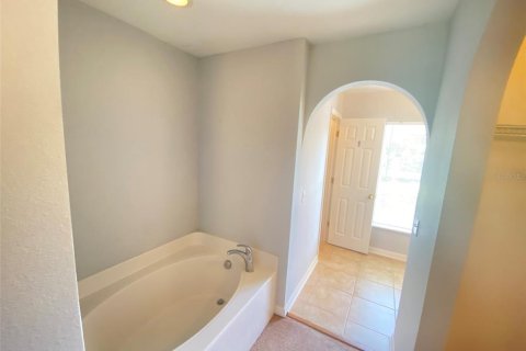 House in Orlando, Florida 4 bedrooms, 278.24 sq.m. № 1870742 - photo 8