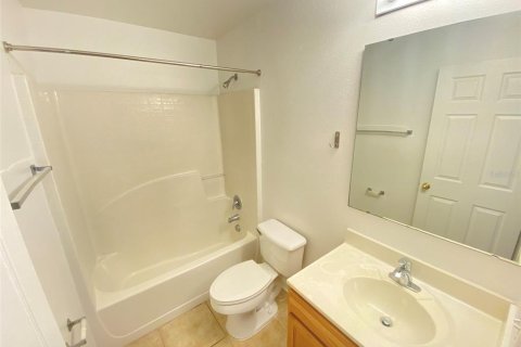 House in Orlando, Florida 4 bedrooms, 278.24 sq.m. № 1870742 - photo 4