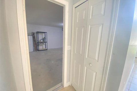 House in Orlando, Florida 4 bedrooms, 278.24 sq.m. № 1870742 - photo 14