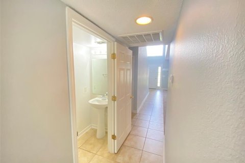 House in Orlando, Florida 4 bedrooms, 278.24 sq.m. № 1870742 - photo 15