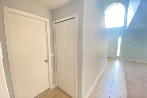 House in Orlando, Florida 4 bedrooms, 278.24 sq.m. № 1870742 - photo 12