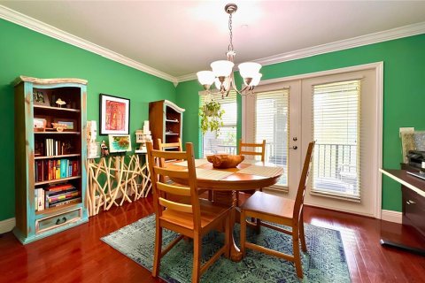 Townhouse in PALM RIVER TOWNHOMES in Tampa, Florida 2 bedrooms, 114.27 sq.m. № 2227406 - photo 8