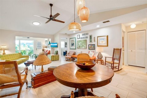 Villa ou maison à vendre à Sarasota, Floride: 2 chambres, 124.49 m2 № 1515740 - photo 17