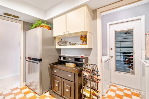 Villa ou maison à vendre à Sarasota, Floride: 2 chambres, 124.49 m2 № 1515740 - photo 9