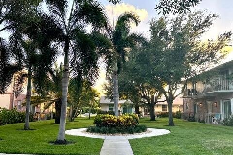 Condo in Boynton Beach, Florida, 2 bedrooms  № 2382919 - photo 11