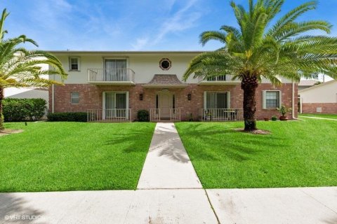 Condo in Boynton Beach, Florida, 2 bedrooms  № 2382919 - photo 14