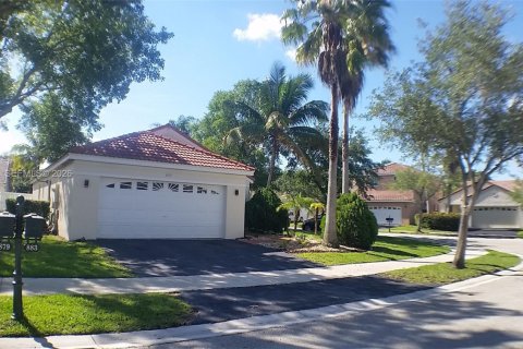 House in Weston, Florida 3 bedrooms, 125.7 sq.m. № 2009810 - photo 2