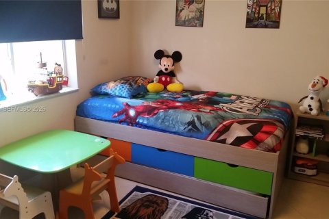 House in Weston, Florida 3 bedrooms, 125.7 sq.m. № 2009810 - photo 14