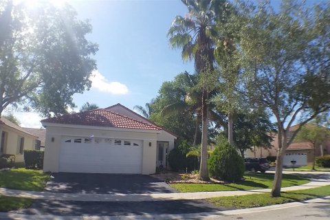 House in Weston, Florida 3 bedrooms, 125.7 sq.m. № 2009810 - photo 3