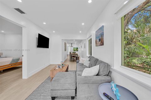 Купить виллу или дом в Форт-Лодердейл, Флорида 4 спальни, 117.24м2, № 1976582 - фото 15