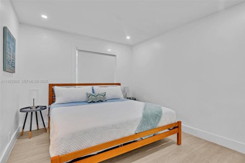 Купить виллу или дом в Форт-Лодердейл, Флорида 4 спальни, 117.24м2, № 1976582 - фото 18