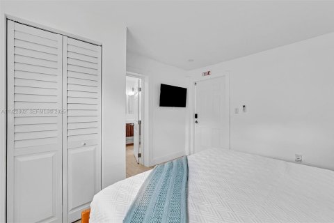 Купить виллу или дом в Форт-Лодердейл, Флорида 4 спальни, 117.24м2, № 1976582 - фото 8