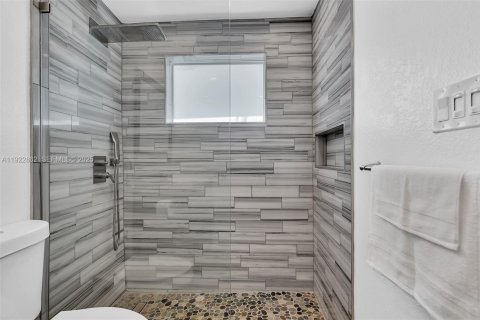 Купить виллу или дом в Форт-Лодердейл, Флорида 4 спальни, 117.24м2, № 1976582 - фото 23