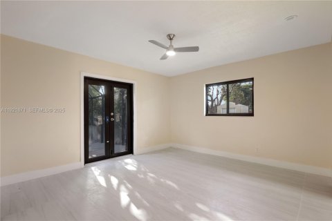 Купить виллу или дом в Пемброк-Пайнс, Флорида 3 спальни, 145.39м2, № 1991112 - фото 20