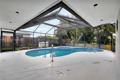 Купить виллу или дом в Пемброк-Пайнс, Флорида 3 спальни, 145.39м2, № 1991112 - фото 4