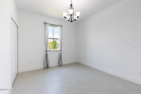 House in Daytona Beach, Florida 2 bedrooms, 128.02 sq.m. № 1801910 - photo 23