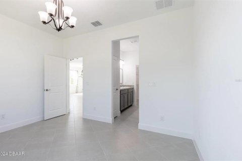 House in Daytona Beach, Florida 2 bedrooms, 128.02 sq.m. № 1801910 - photo 18