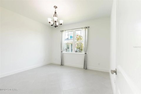 House in Daytona Beach, Florida 2 bedrooms, 128.02 sq.m. № 1801910 - photo 16