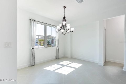 House in Daytona Beach, Florida 2 bedrooms, 128.02 sq.m. № 1801910 - photo 14
