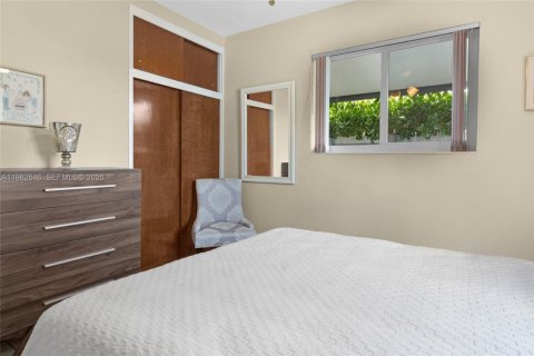 Купить виллу или дом в Хайалиа, Флорида 4 спальни, 182.18м2, № 2049150 - фото 22