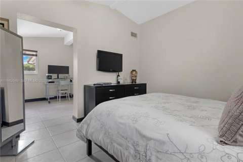 Купить виллу или дом в Хайалиа, Флорида 4 спальни, 182.18м2, № 2049150 - фото 30