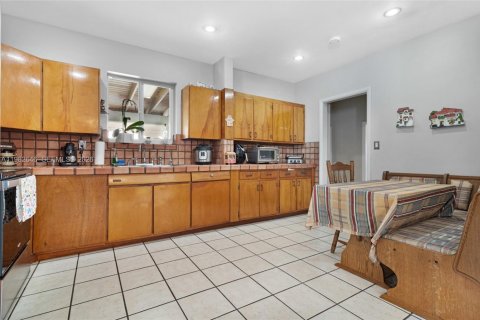 Купить виллу или дом в Хайалиа, Флорида 4 спальни, 182.18м2, № 2049150 - фото 14