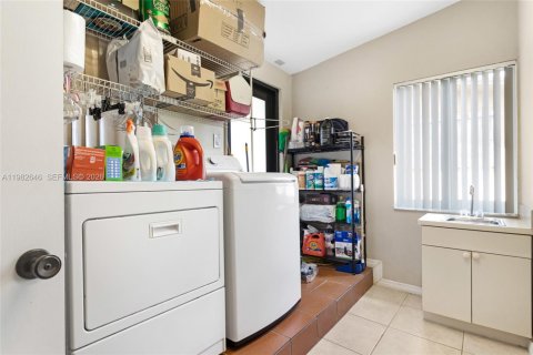 Купить виллу или дом в Хайалиа, Флорида 4 спальни, 182.18м2, № 2049150 - фото 27