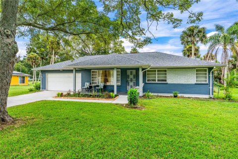 Villa ou maison à South Daytona, Floride 3 chambres, 122.63 m2 № 2400096