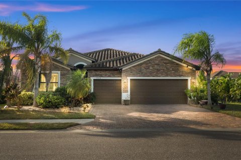 Villa ou maison à louer à Bradenton, Floride: 4 chambres, 207.26 m2 № 2425272 - photo 5