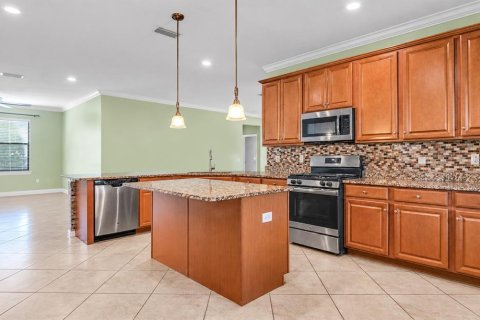 Villa ou maison à louer à Bradenton, Floride: 4 chambres, 207.26 m2 № 2425272 - photo 12