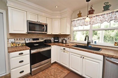 House in Winter Springs, Florida 4 bedrooms, 218.13 sq.m. № 1798374 - photo 17