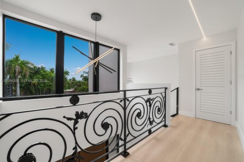 Casa en venta en Hollywood, Florida, 4 dormitorios, 294.41 m2 № 2383109 - foto 22