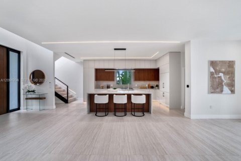 Casa en venta en Hollywood, Florida, 4 dormitorios, 294.41 m2 № 2383109 - foto 9