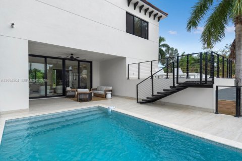 Casa en venta en Hollywood, Florida, 4 dormitorios, 294.41 m2 № 2383109 - foto 17