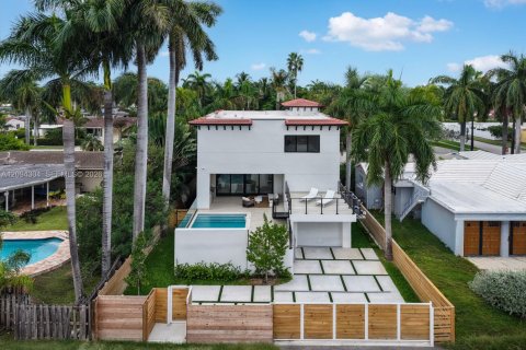 Casa en venta en Hollywood, Florida, 4 dormitorios, 294.41 m2 № 2383109 - foto 3