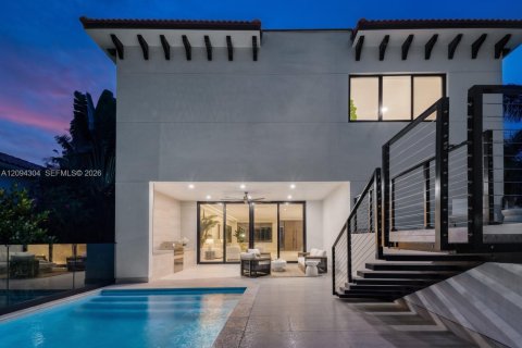 Casa en venta en Hollywood, Florida, 4 dormitorios, 294.41 m2 № 2383109 - foto 2